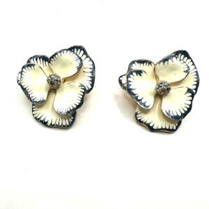 Kenneth Jay Lane Vintage Clip On Earring Flower Petal Cream Blue Enamel Jewelry